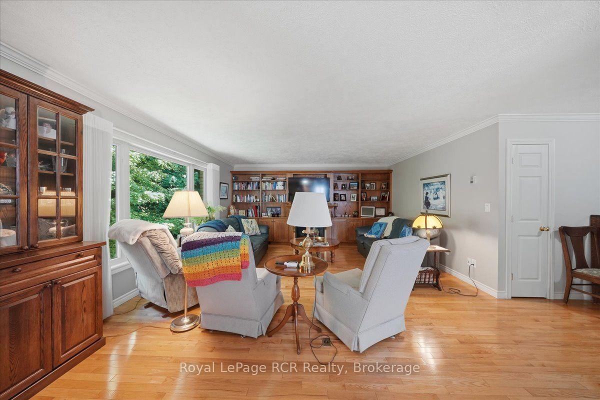 Photo 26 of 255 2nd Avenue W, Owen Sound — HOMEH