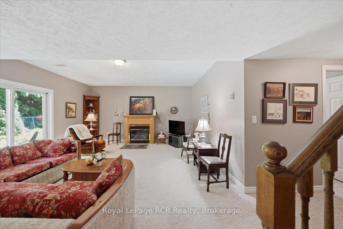 Photo 32 of 255 2nd Avenue W, Owen Sound — HOMEH