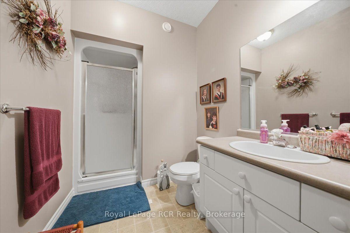 Photo 41 of 255 2nd Avenue W, Owen Sound — HOMEH