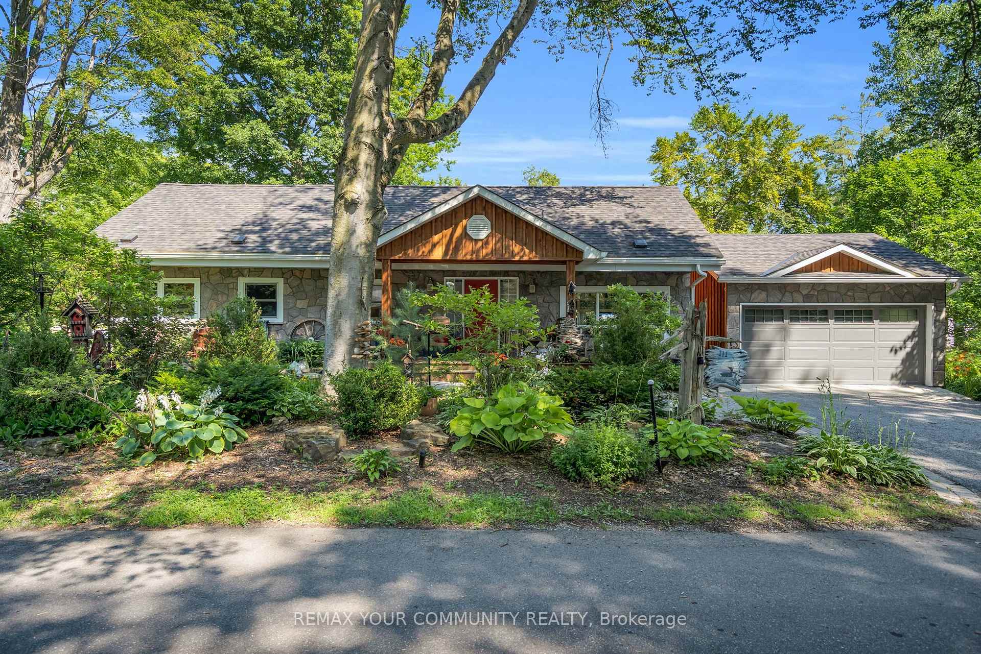 Photo 5 of 111 Sibbald Crescent, Georgina, Sutton & Jackson's Point — HOMEH