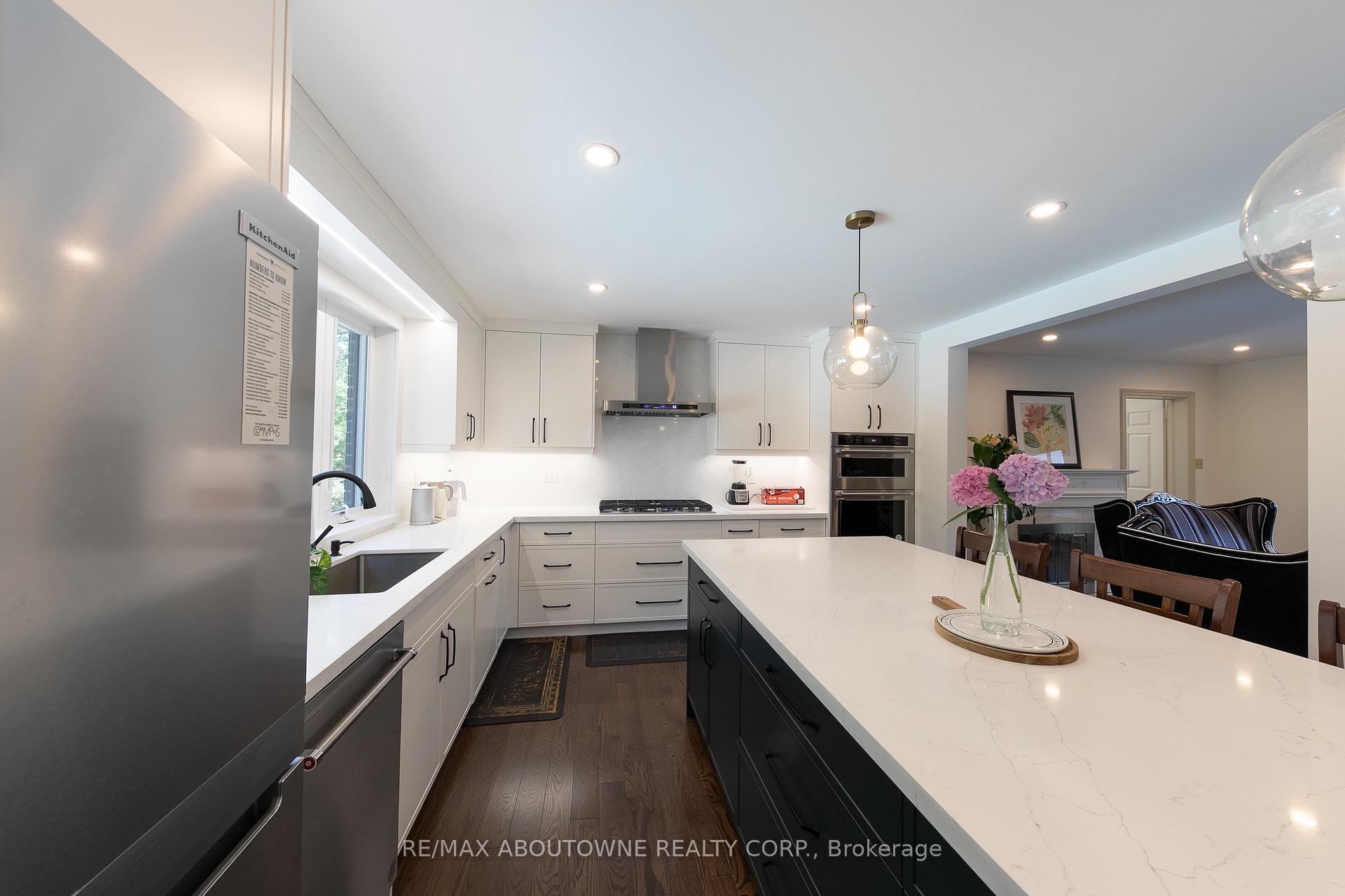 Photo 7 of 1201 Botany Hill W, Oakville, Morrison — HOMEH