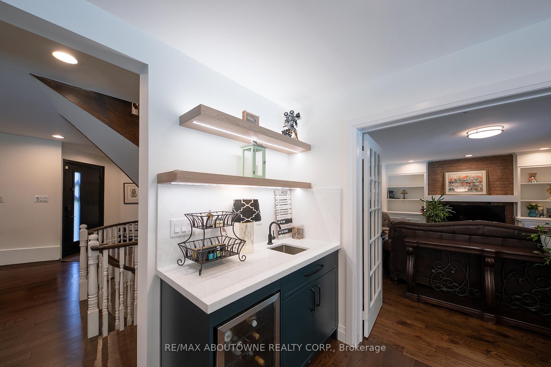Photo 8 of 1201 Botany Hill W, Oakville, Morrison — HOMEH
