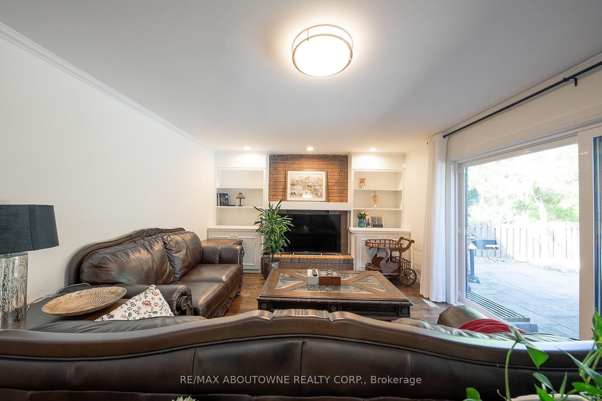 Photo 11 of 1201 Botany Hill W, Oakville, Morrison — HOMEH