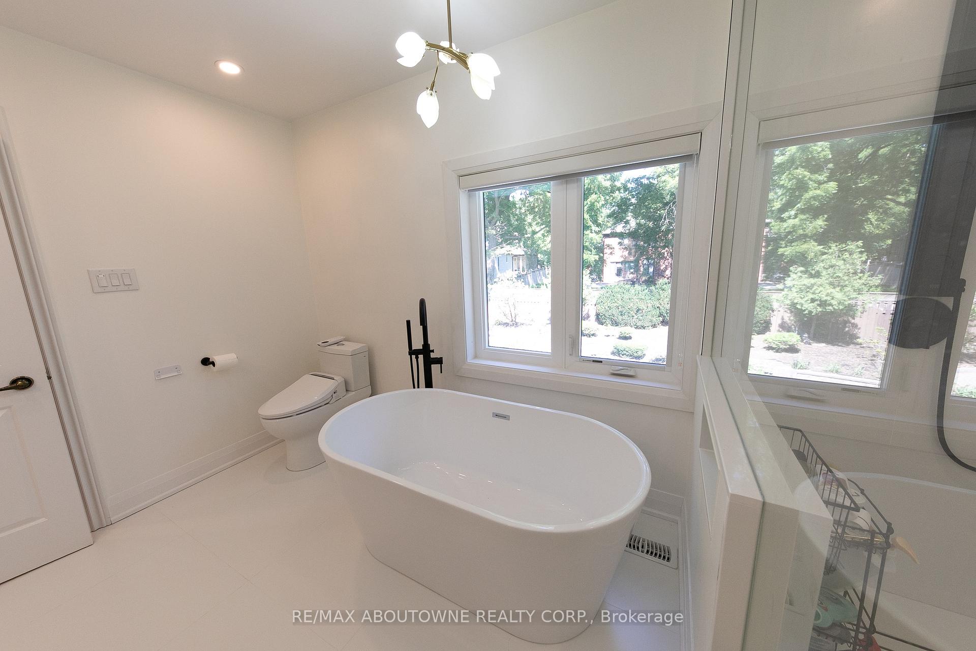 Photo 21 of 1201 Botany Hill W, Oakville, Morrison — HOMEH