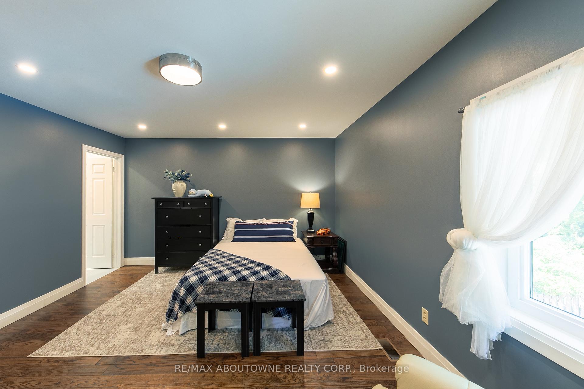 Photo 22 of 1201 Botany Hill W, Oakville, Morrison — HOMEH
