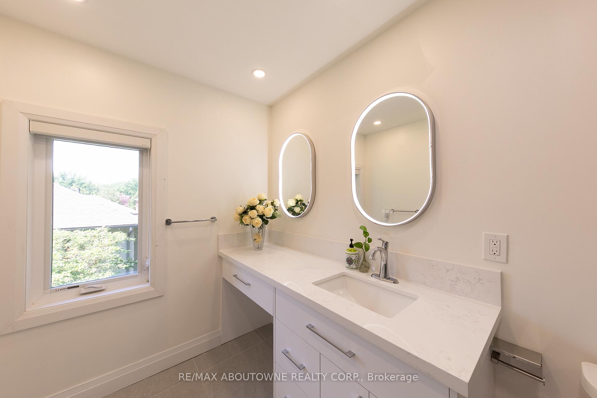 Photo 30 of 1201 Botany Hill W, Oakville, Morrison — HOMEH