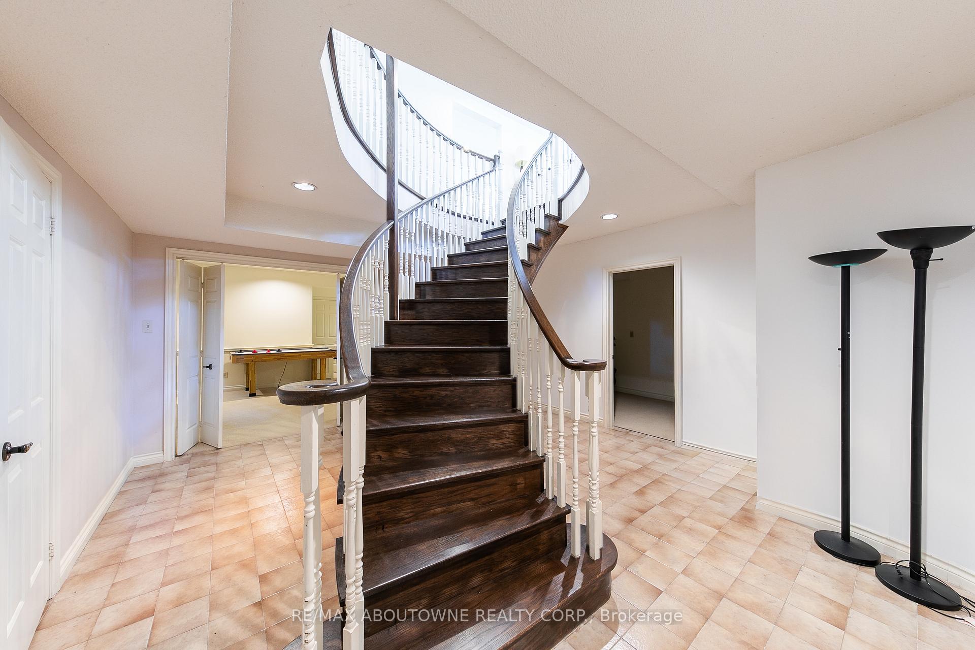 Photo 32 of 1201 Botany Hill W, Oakville, Morrison — HOMEH