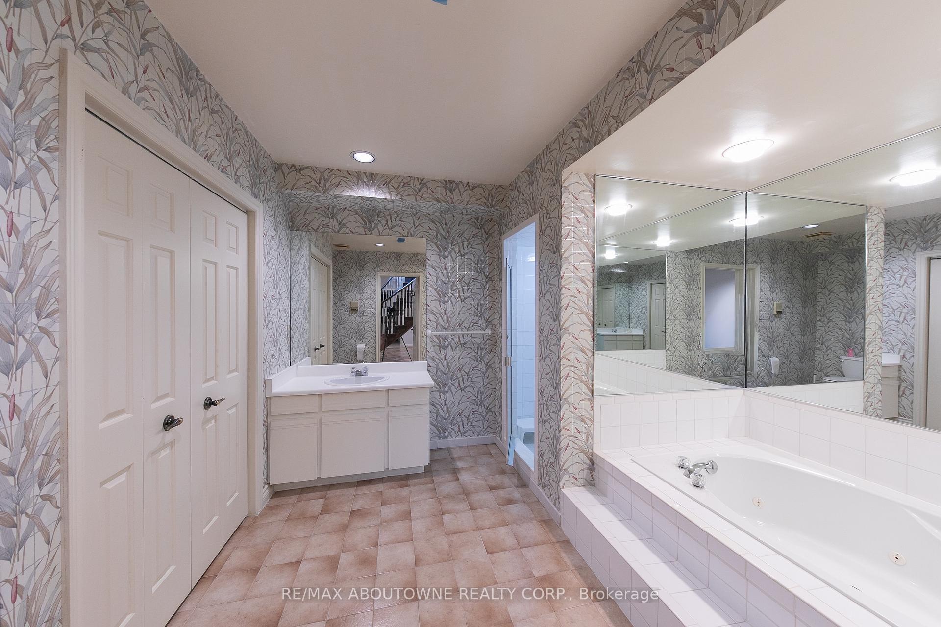 Photo 37 of 1201 Botany Hill W, Oakville, Morrison — HOMEH
