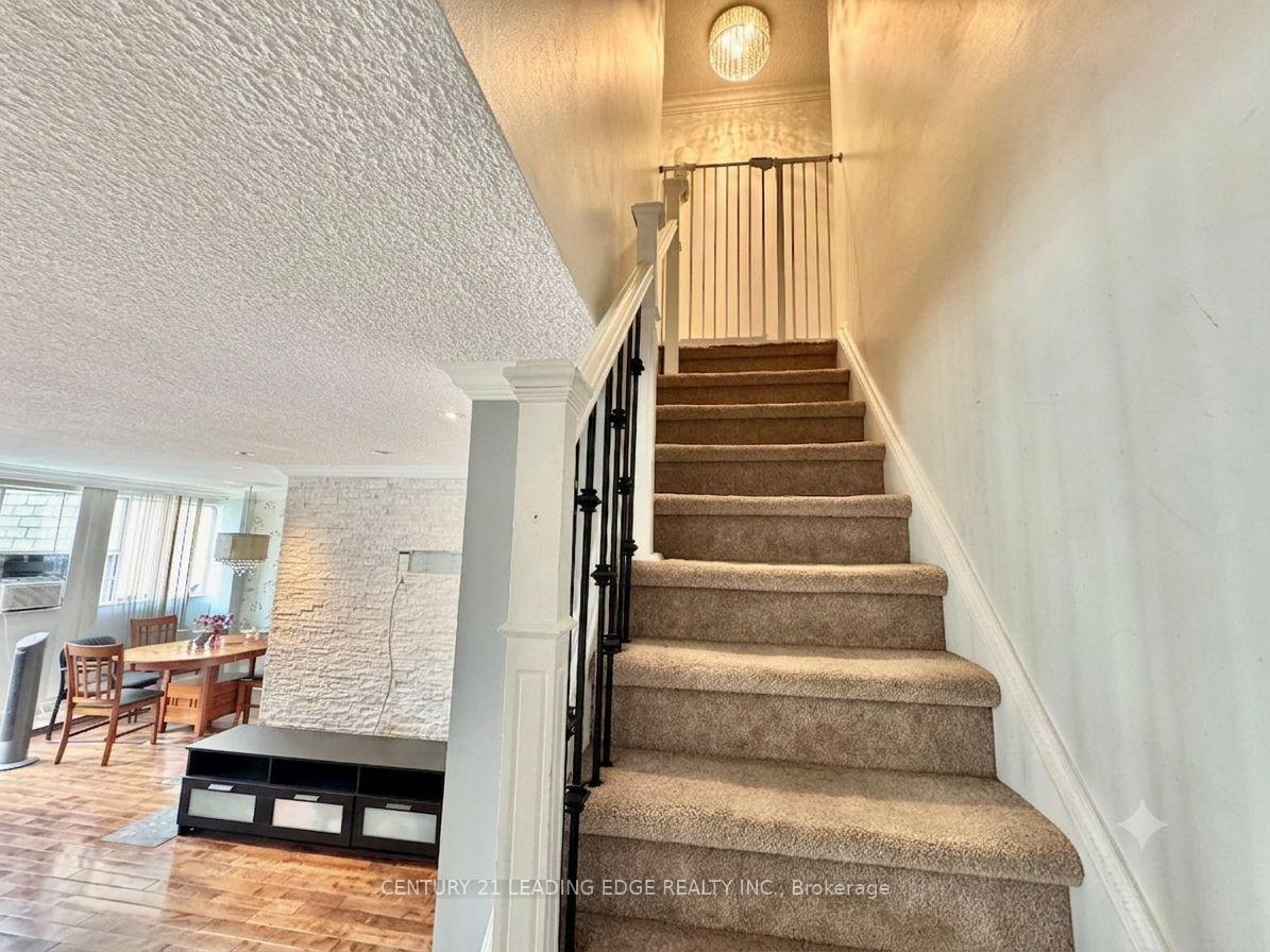 Photo 5 of Unit 82, 1624 Bloor Street, Mississauga, Applewood — HOMEH
