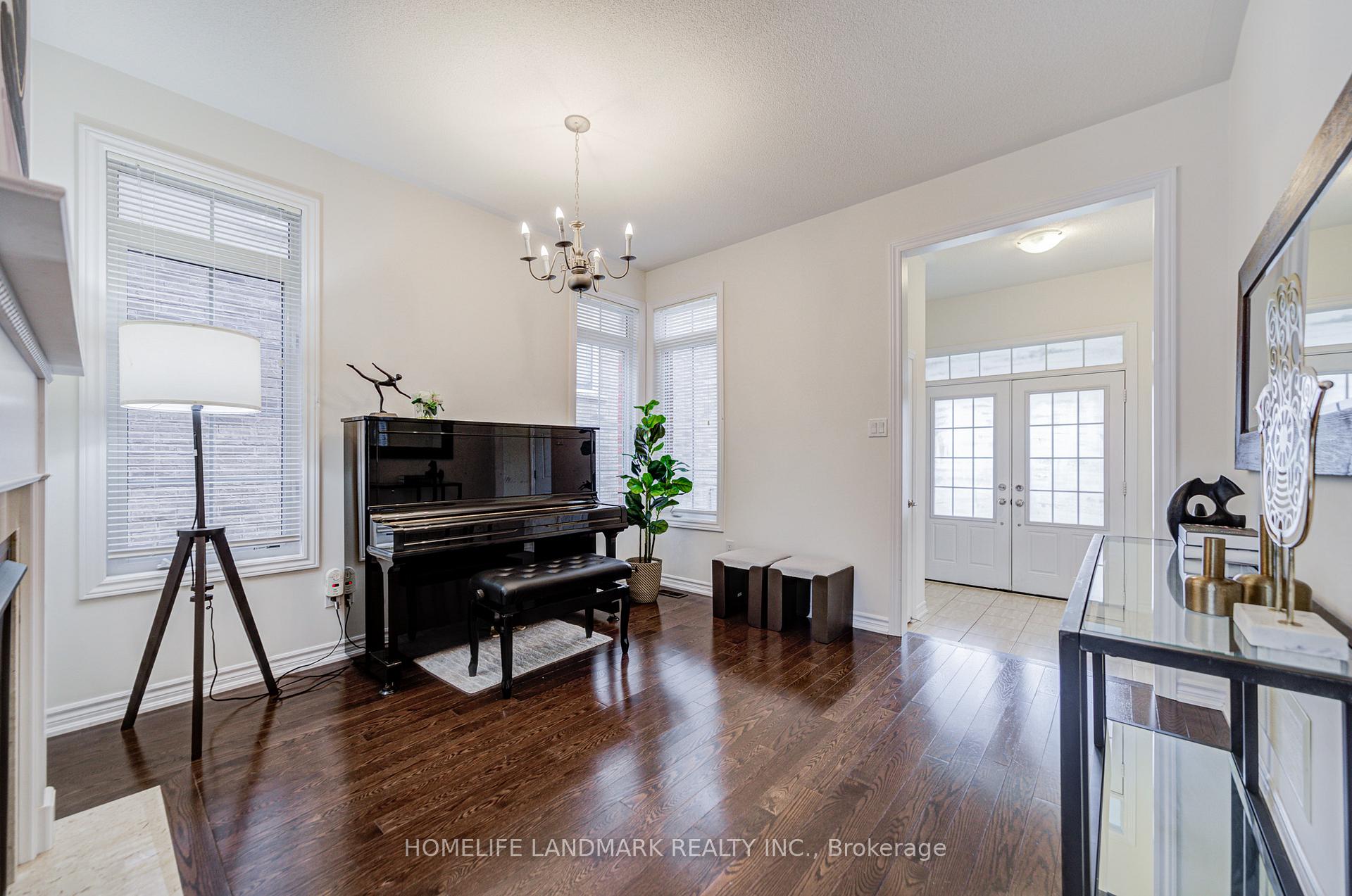 Photo 8 of 30 Garrardview Street, Ajax, Northeast Ajax — HOMEH