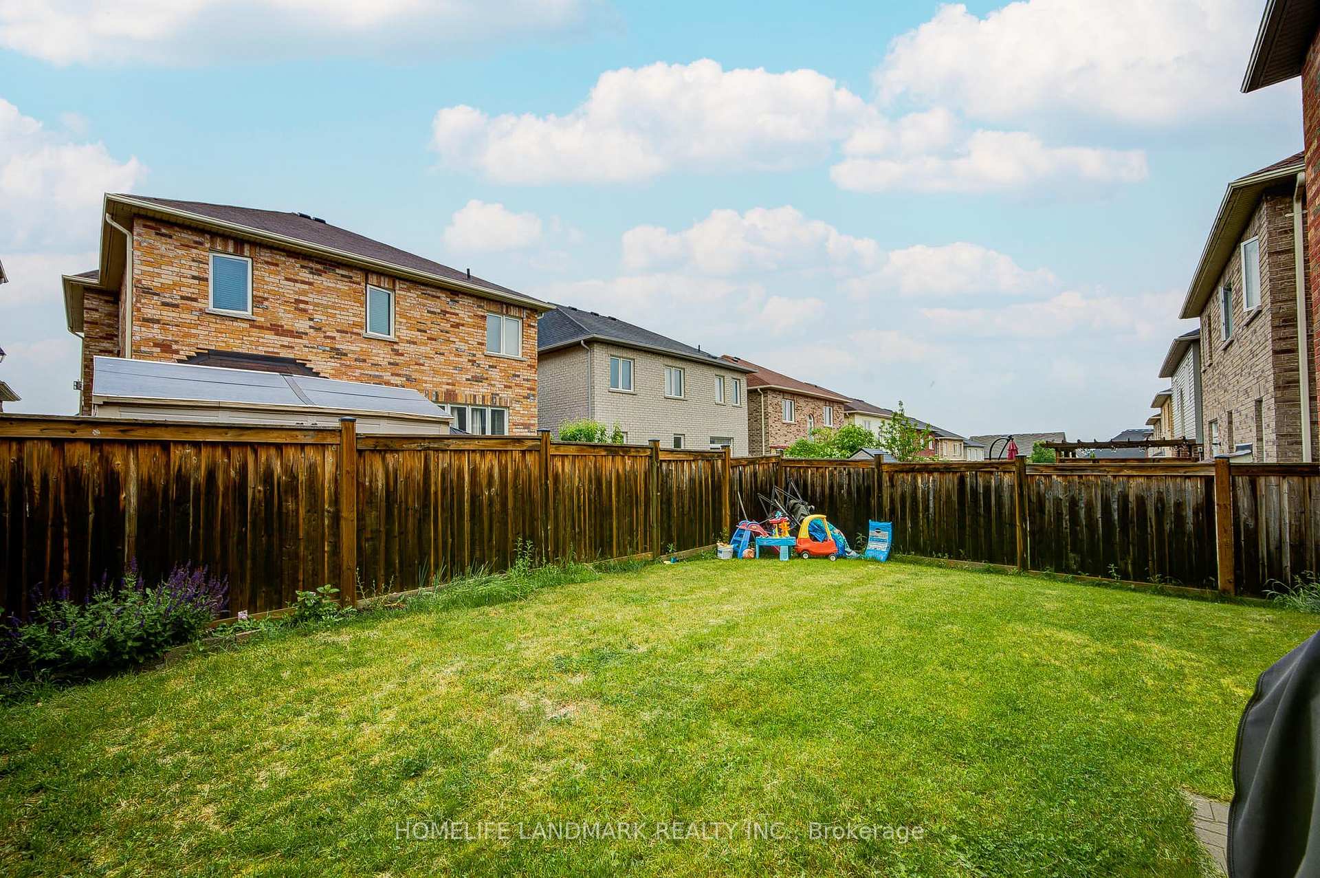 Photo 47 of 30 Garrardview Street, Ajax, Northeast Ajax — HOMEH