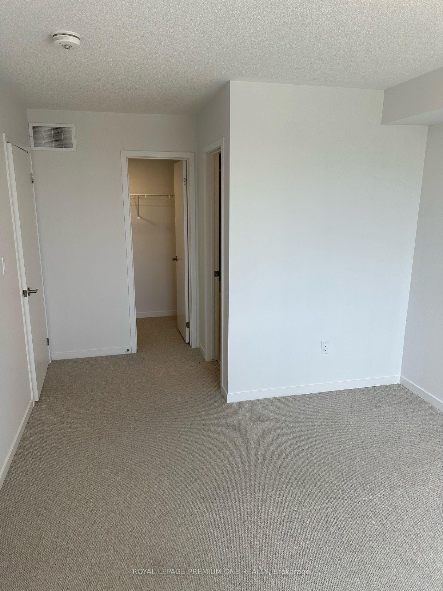 Photo 10 of Unit 269, 150 Honeycrisp Crescent, Vaughan, Vaughan Corporate Centre — HOMEH