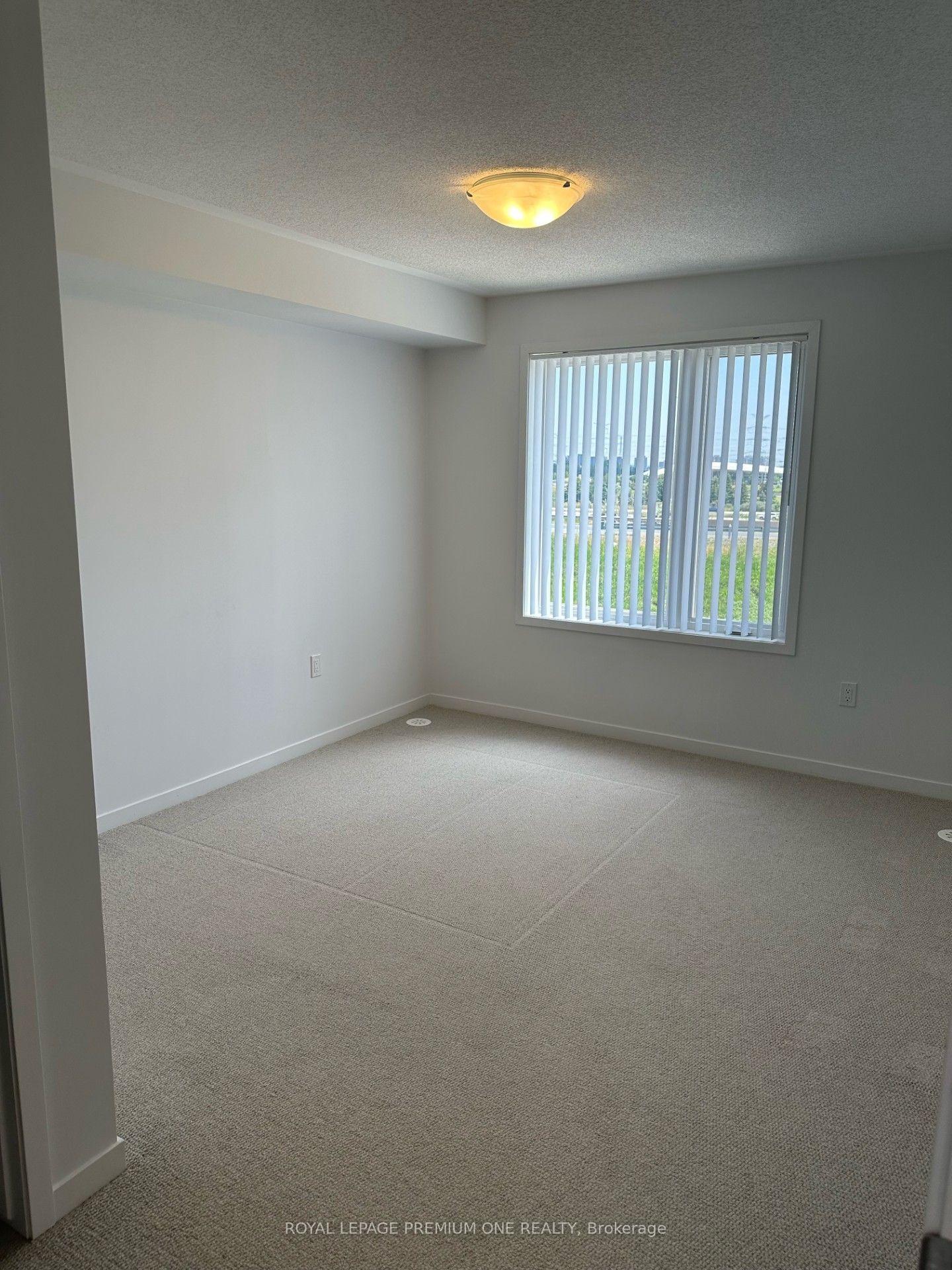 Photo 11 of Unit 269, 150 Honeycrisp Crescent, Vaughan, Vaughan Corporate Centre — HOMEH