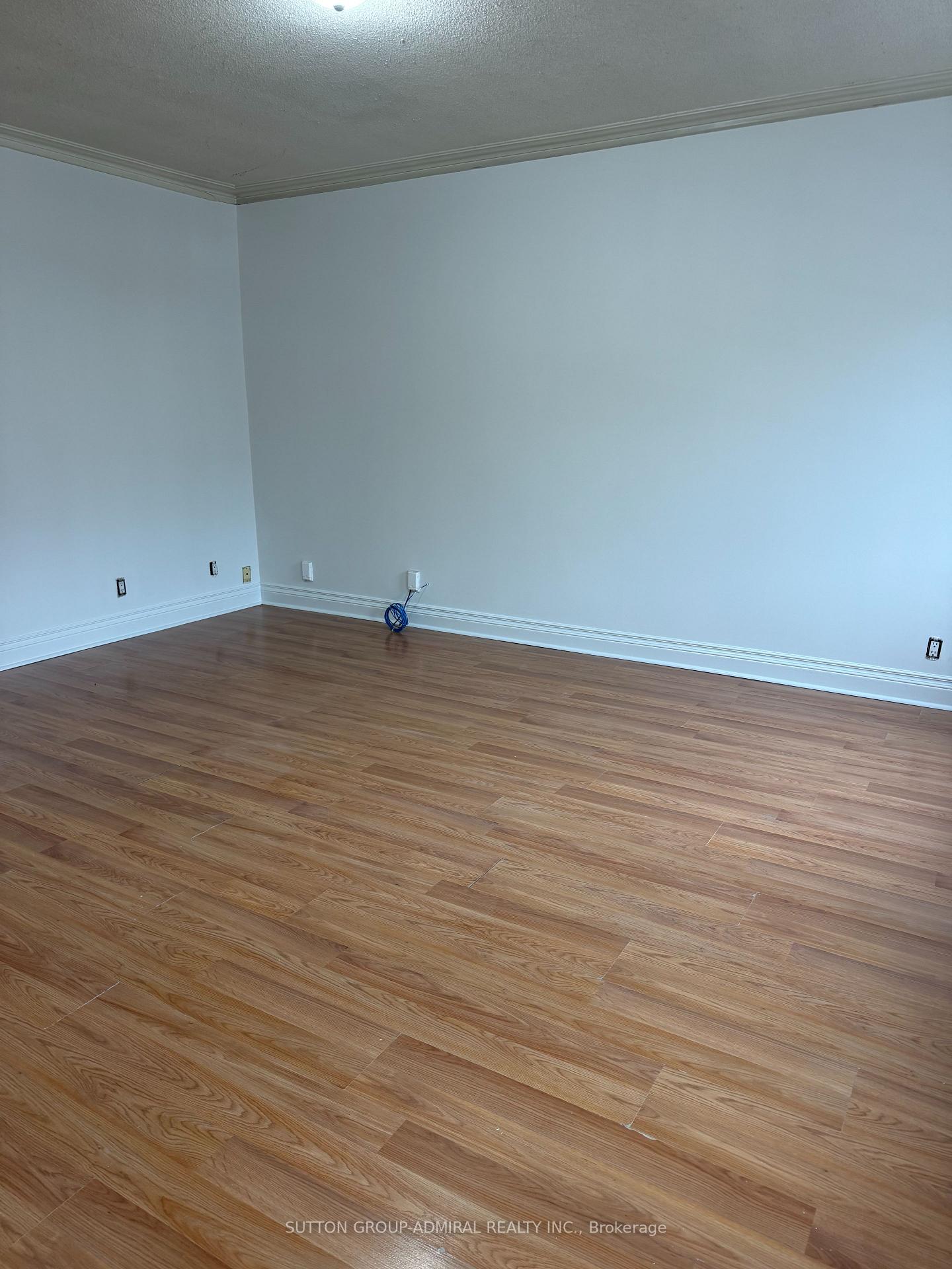 Photo 2 of Unit 2, 1190 Avenue Road, Toronto, Lawrence Park South — HOMEH