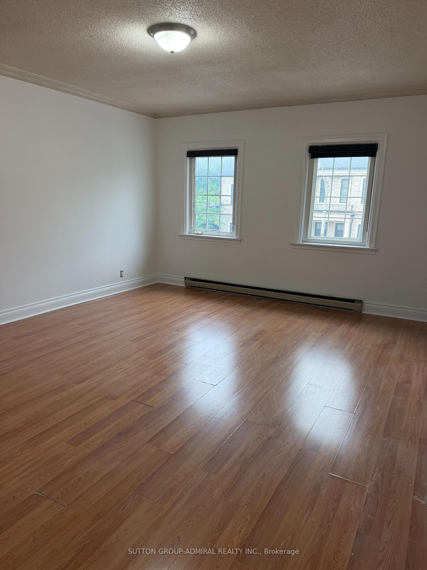 Photo 3 of Unit 2, 1190 Avenue Road, Toronto, Lawrence Park South — HOMEH