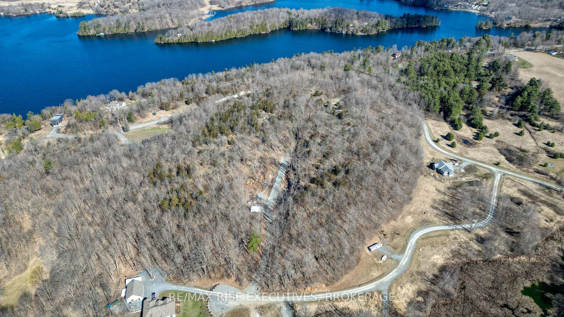 Photo 2 of 6 Cranberry Cove Lane, Frontenac, Frontenac South — HOMEH
