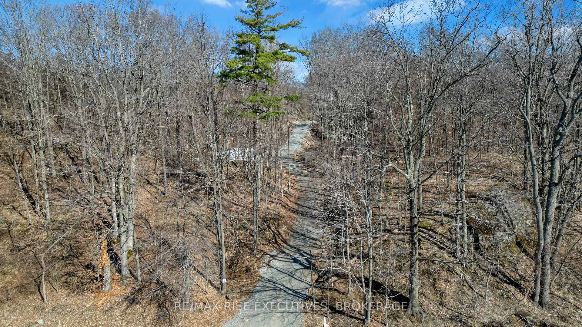 Photo 7 of 6 Cranberry Cove Lane, Frontenac, Frontenac South — HOMEH