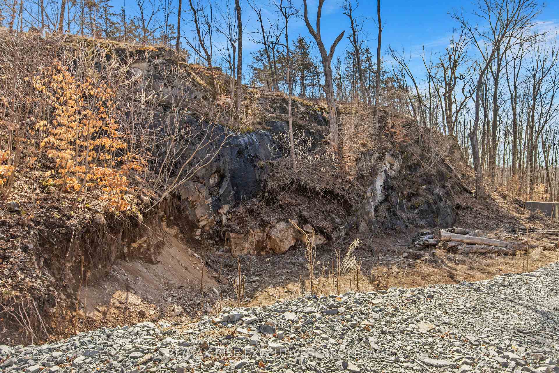 Photo 11 of 6 Cranberry Cove Lane, Frontenac, Frontenac South — HOMEH