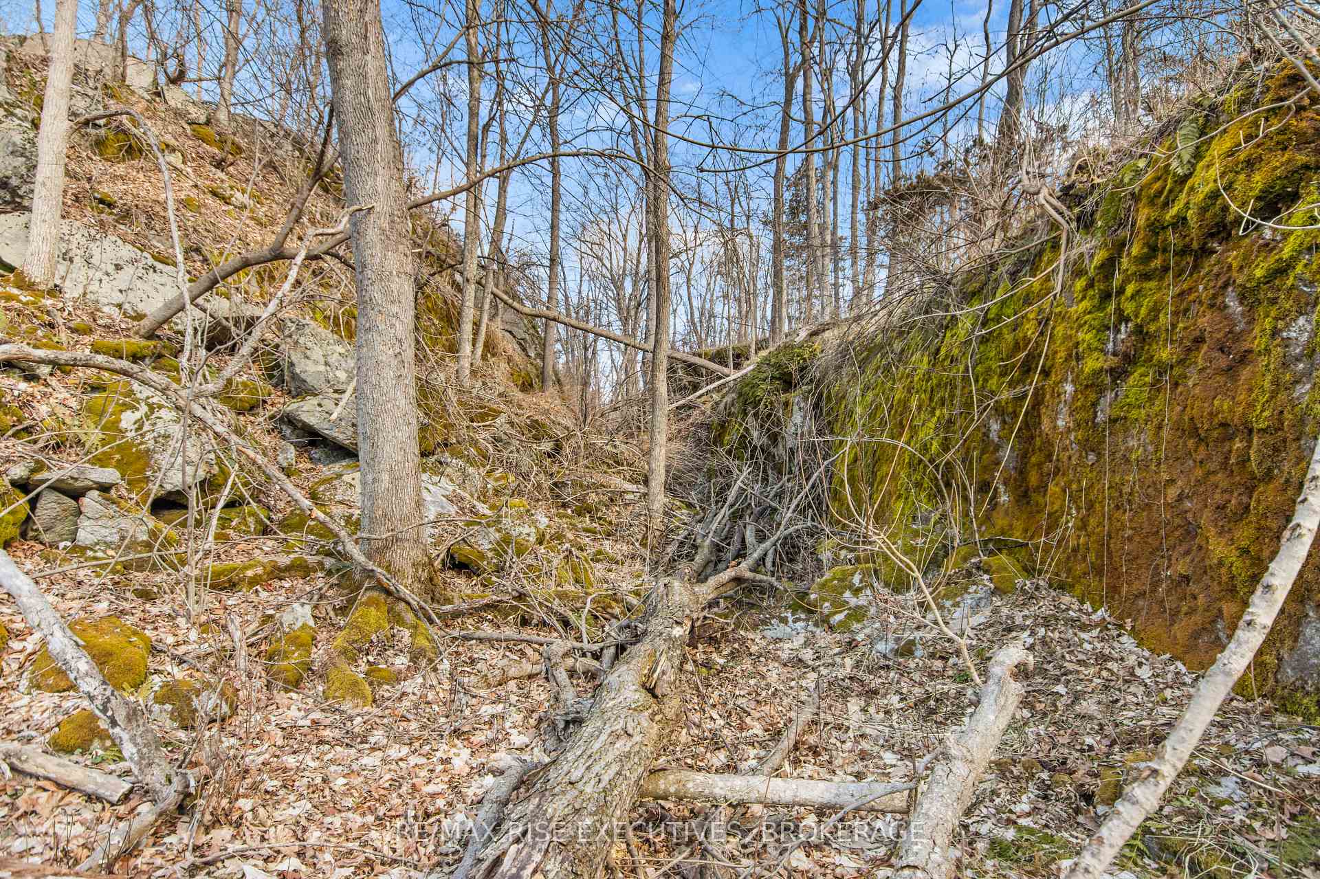 Photo 14 of 6 Cranberry Cove Lane, Frontenac, Frontenac South — HOMEH