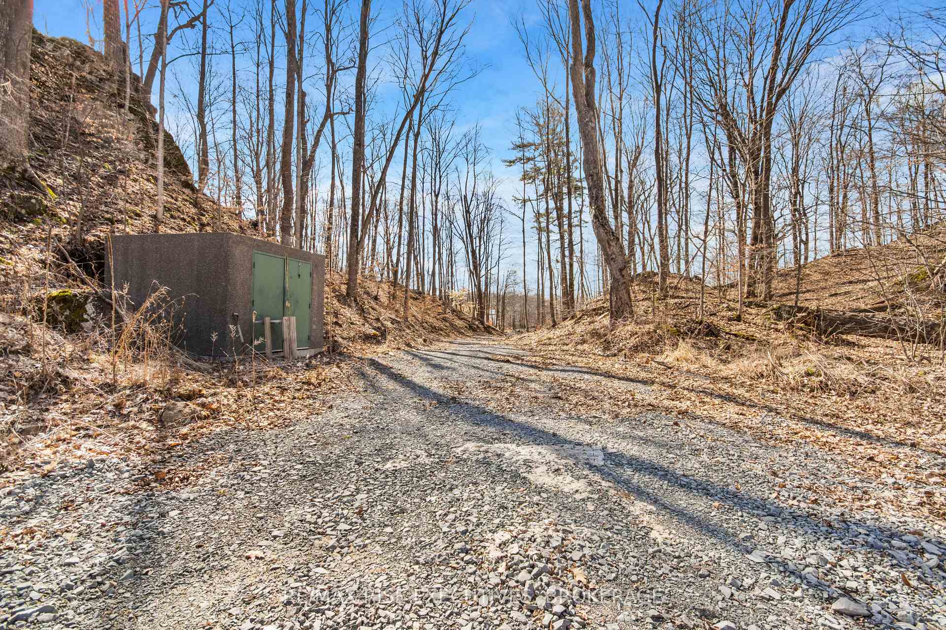 Photo 16 of 6 Cranberry Cove Lane, Frontenac, Frontenac South — HOMEH