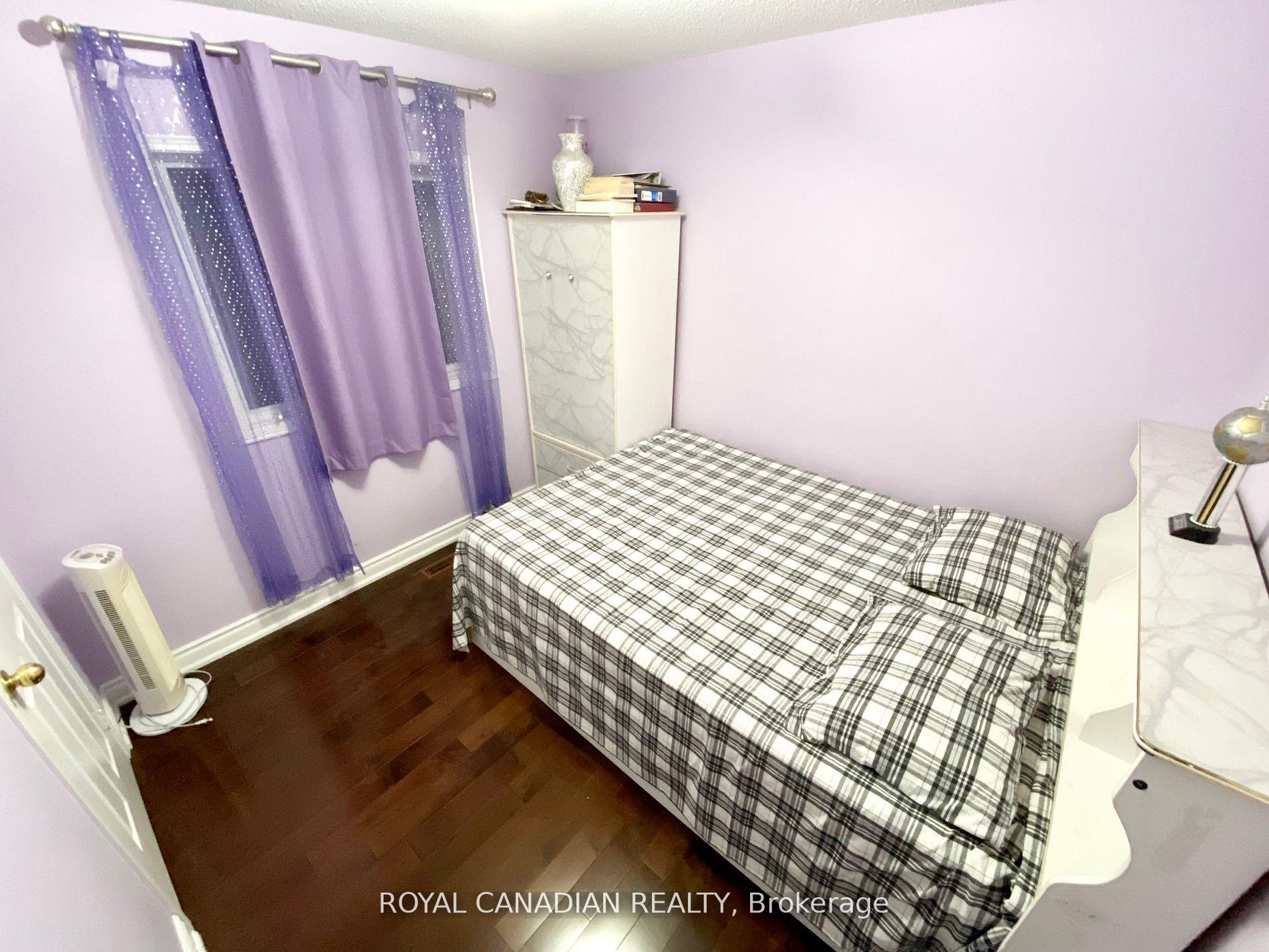 Photo 10 of Unit Upper, 9 Clarion Crescent, Markham, Middlefield — HOMEH