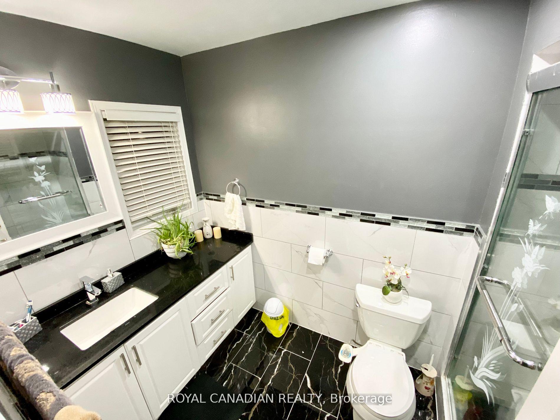 Photo 14 of Unit Upper, 9 Clarion Crescent, Markham, Middlefield — HOMEH