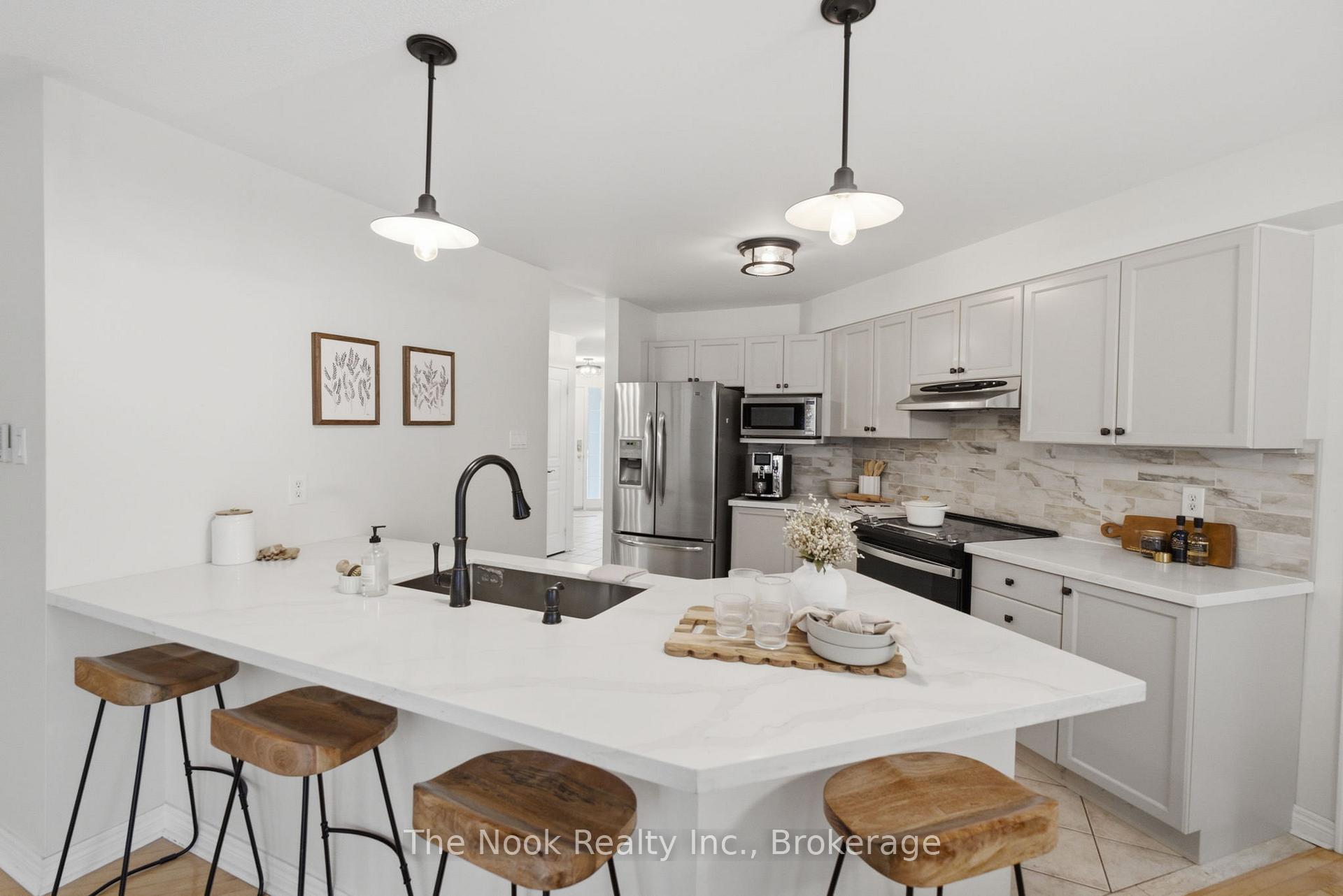 Photo 16 of 99 Earl Cuddie Boulevard, Scugog, Port Perry — HOMEH