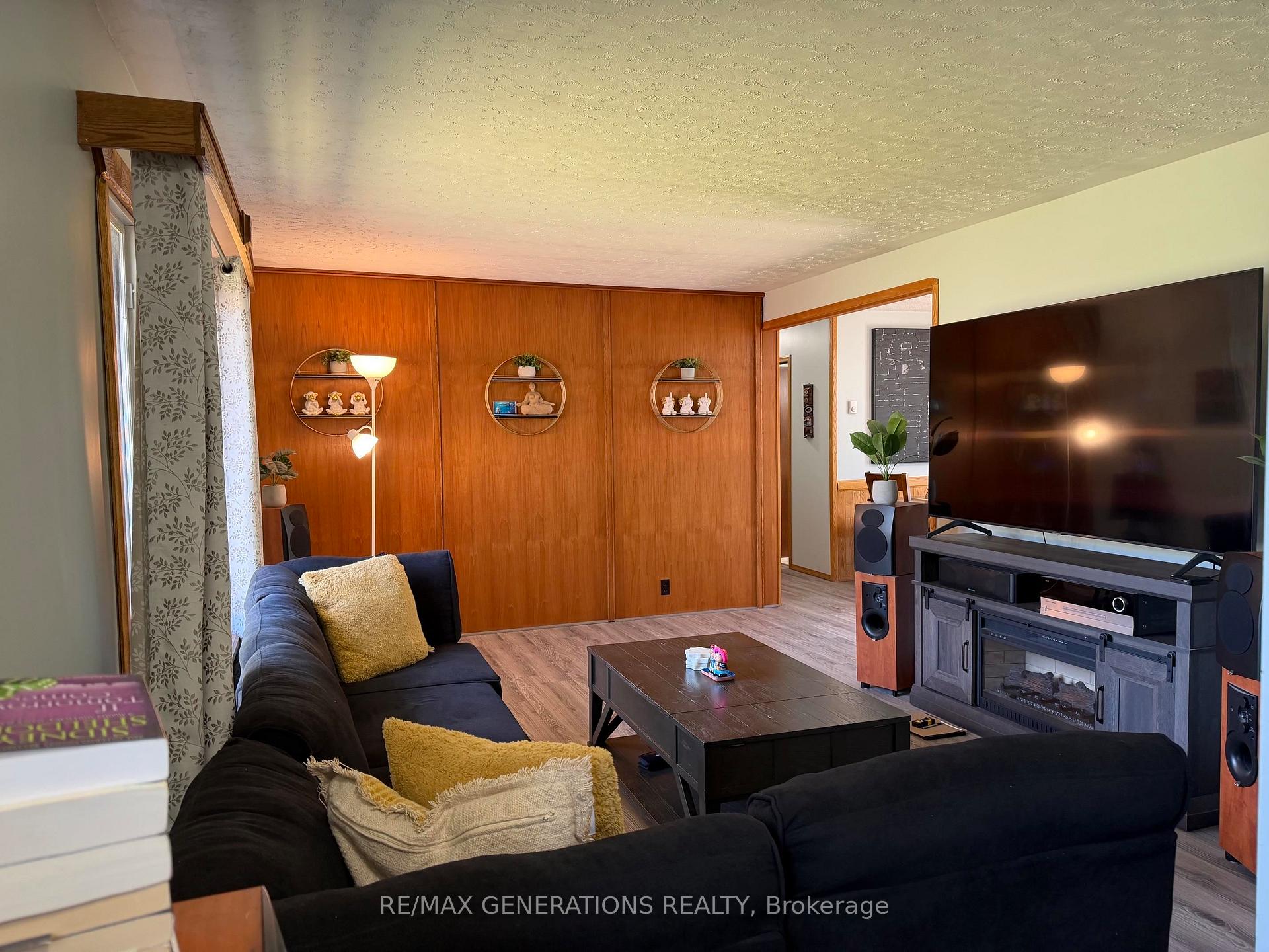 Photo 4 of 82 Lakeview Drive, Terrace Bay — HOMEH