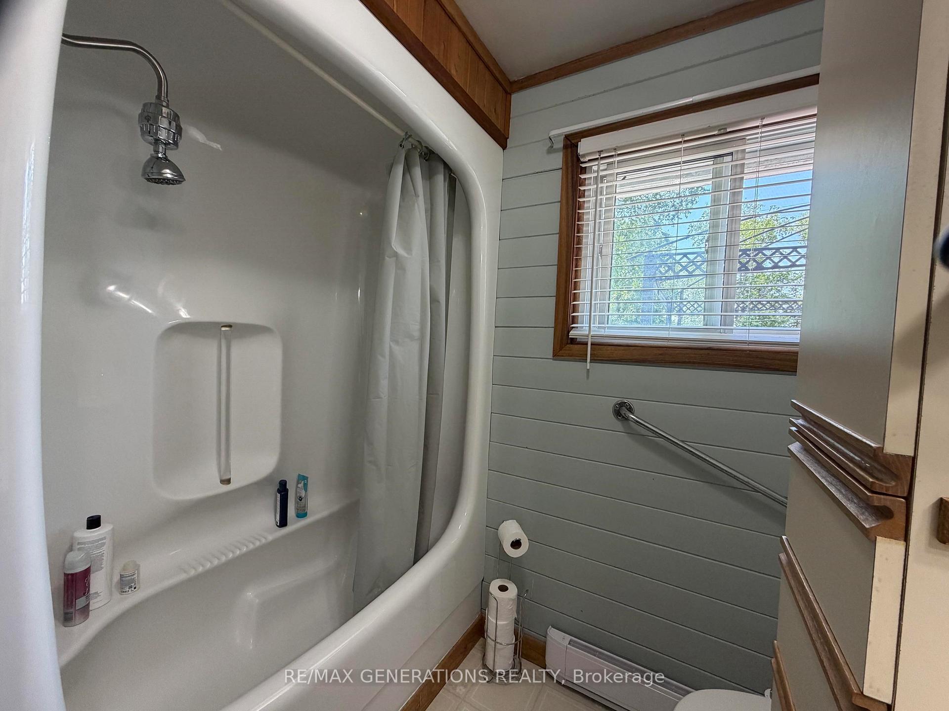 Photo 10 of 82 Lakeview Drive, Terrace Bay — HOMEH