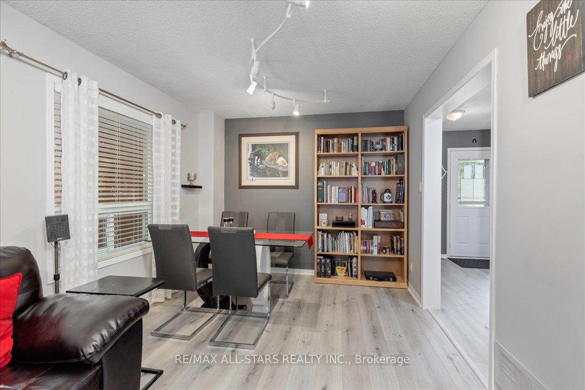 Photo 8 of 66 Kyle Crescent, Georgina, Keswick North — HOMEH