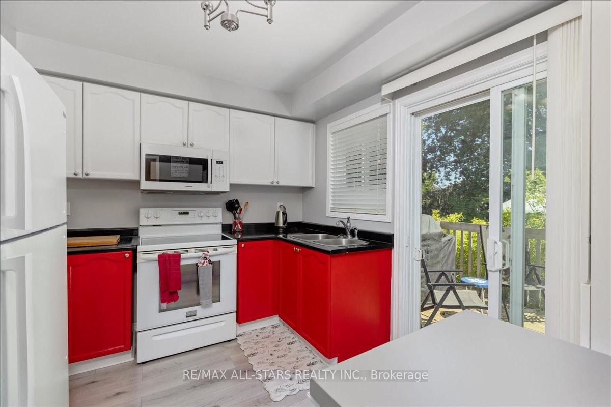 Photo 10 of 66 Kyle Crescent, Georgina, Keswick North — HOMEH