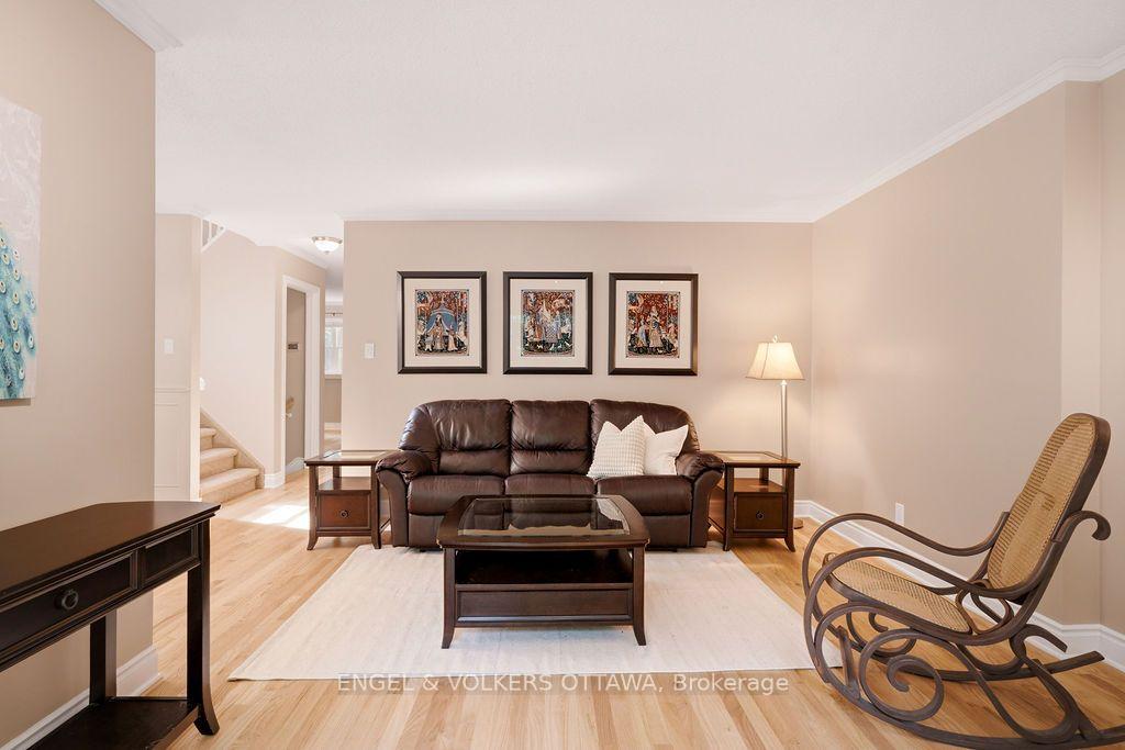 Photo 3 of 401 St. Denis Street, Ottawa, Vanier — HOMEH