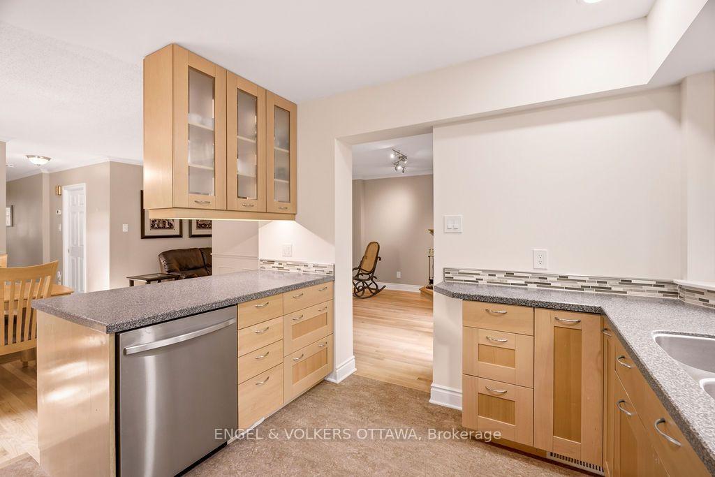 Photo 12 of 401 St. Denis Street, Ottawa, Vanier — HOMEH