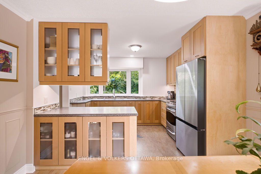Photo 13 of 401 St. Denis Street, Ottawa, Vanier — HOMEH