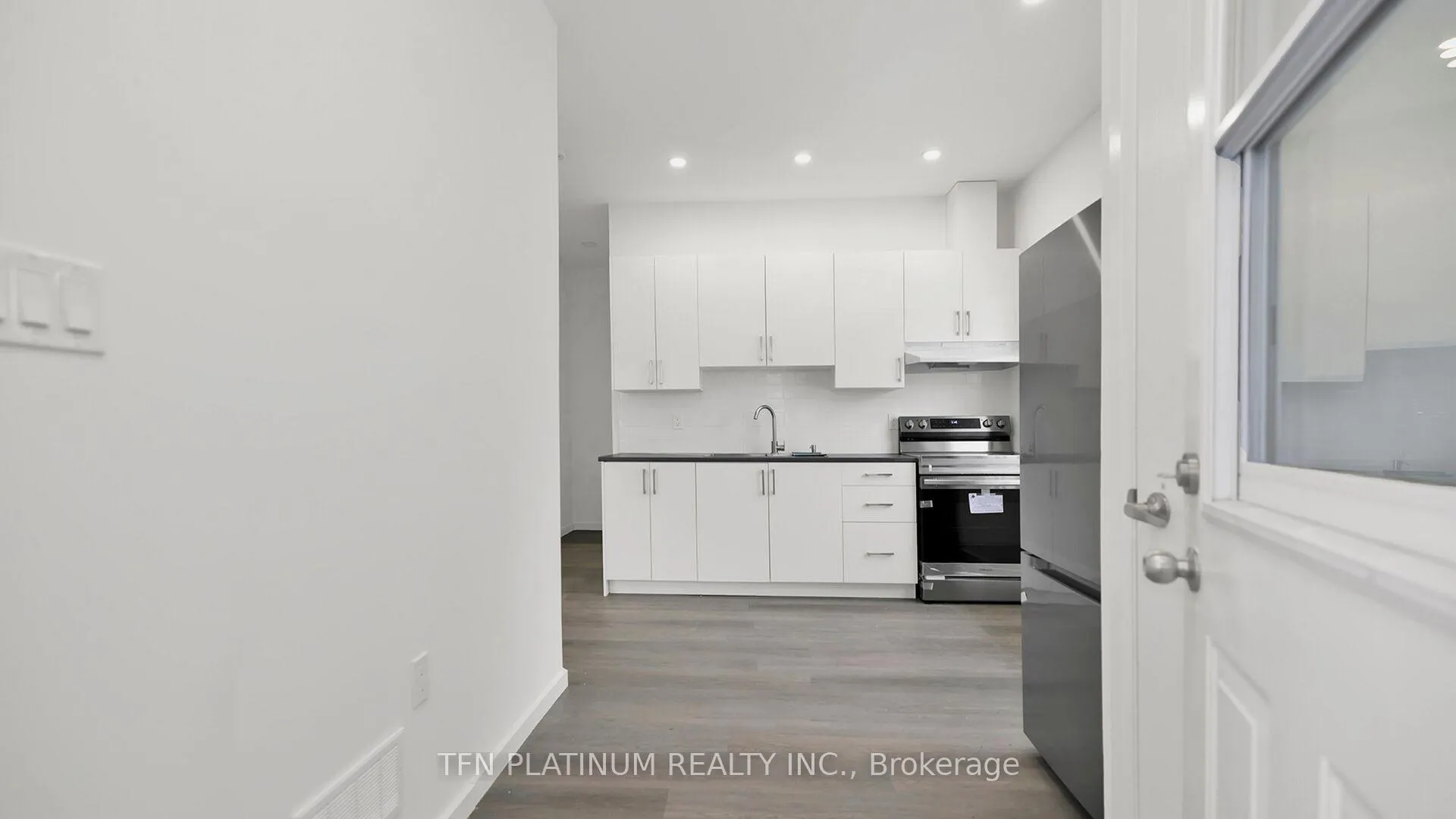 Photo 4 of Unit #1, 229 Queen Street W, Brampton, Downtown Brampton — HOMEH