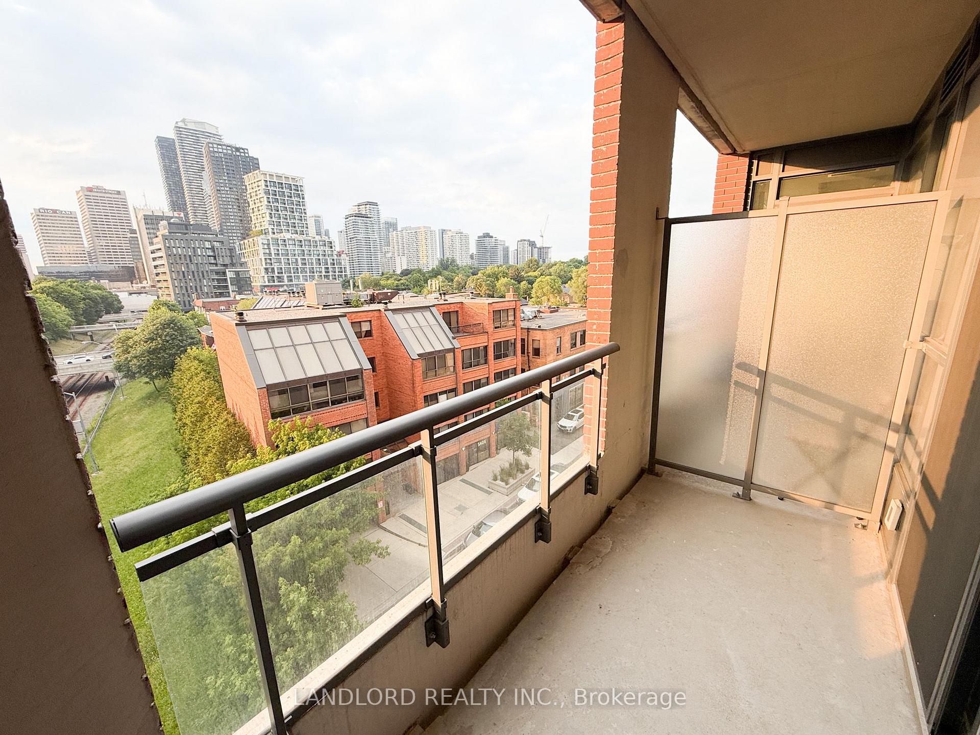 Photo 11 of Unit 521, 23 Glebe Road W, Toronto, Yonge-Eglinton — HOMEH