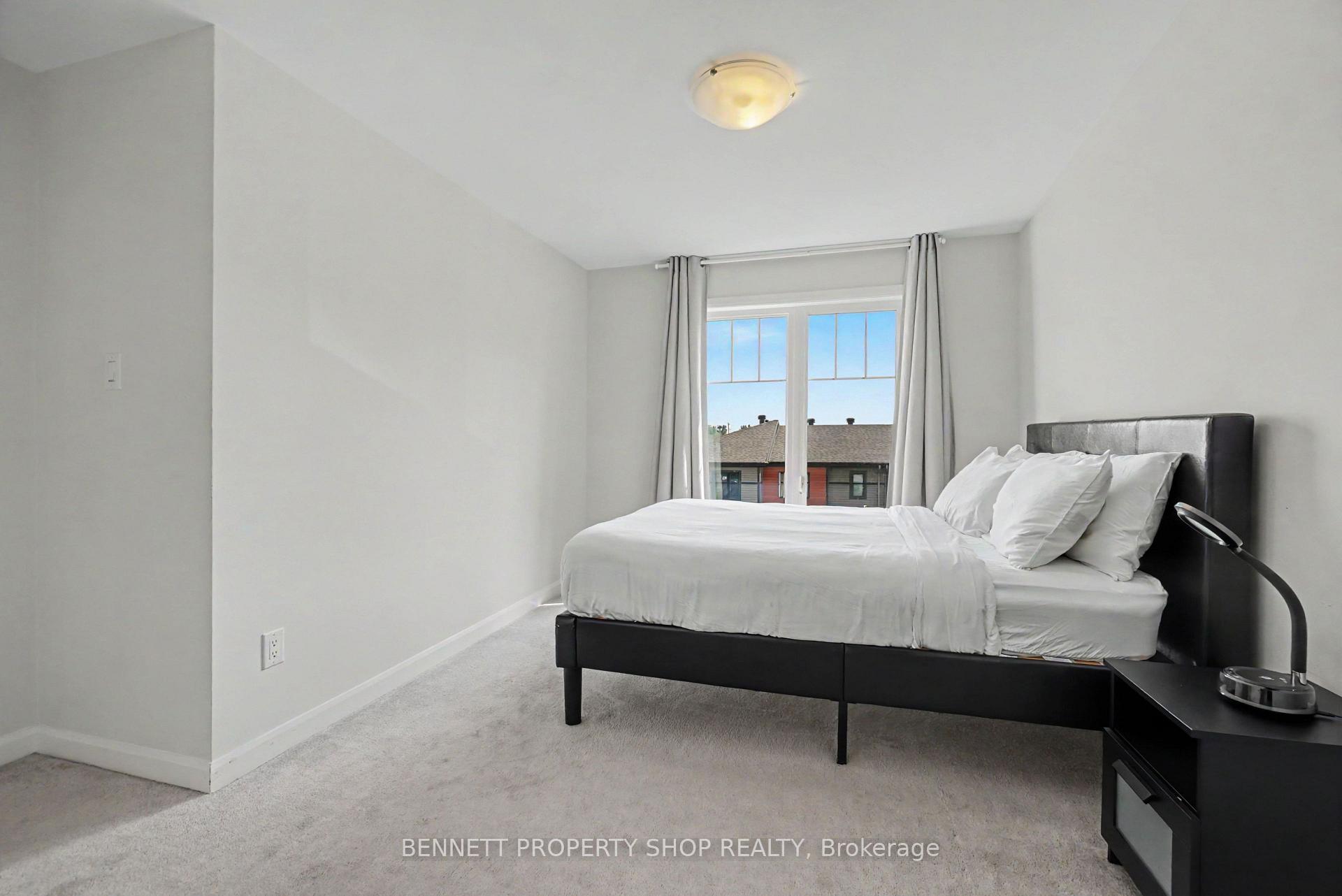 Photo 11 of 127 Attwell Private, Ottawa, Kanata - Morgan's Grant/South March — HOMEH