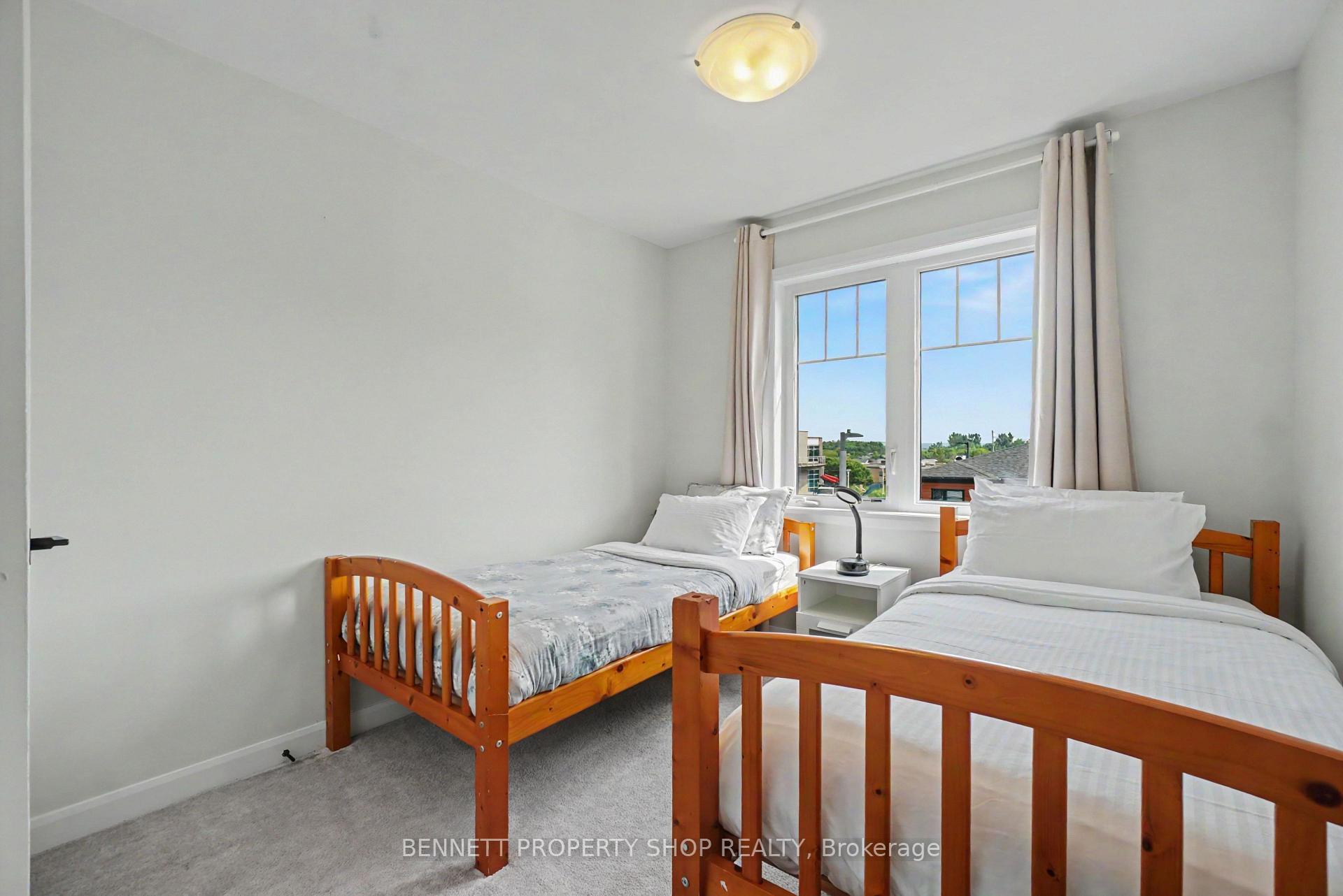 Photo 14 of 127 Attwell Private, Ottawa, Kanata - Morgan's Grant/South March — HOMEH