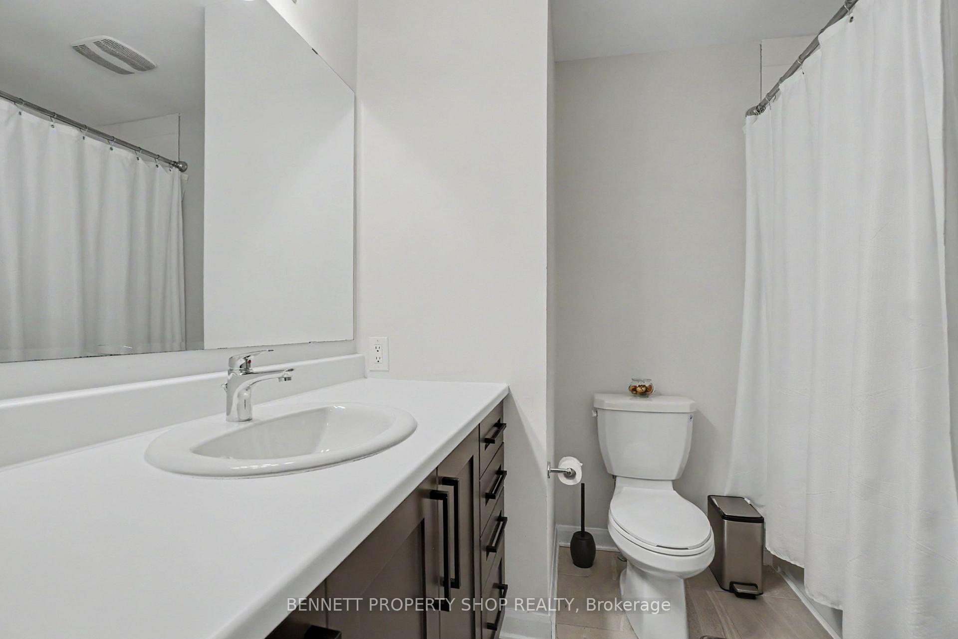 Photo 16 of 127 Attwell Private, Ottawa, Kanata - Morgan's Grant/South March — HOMEH