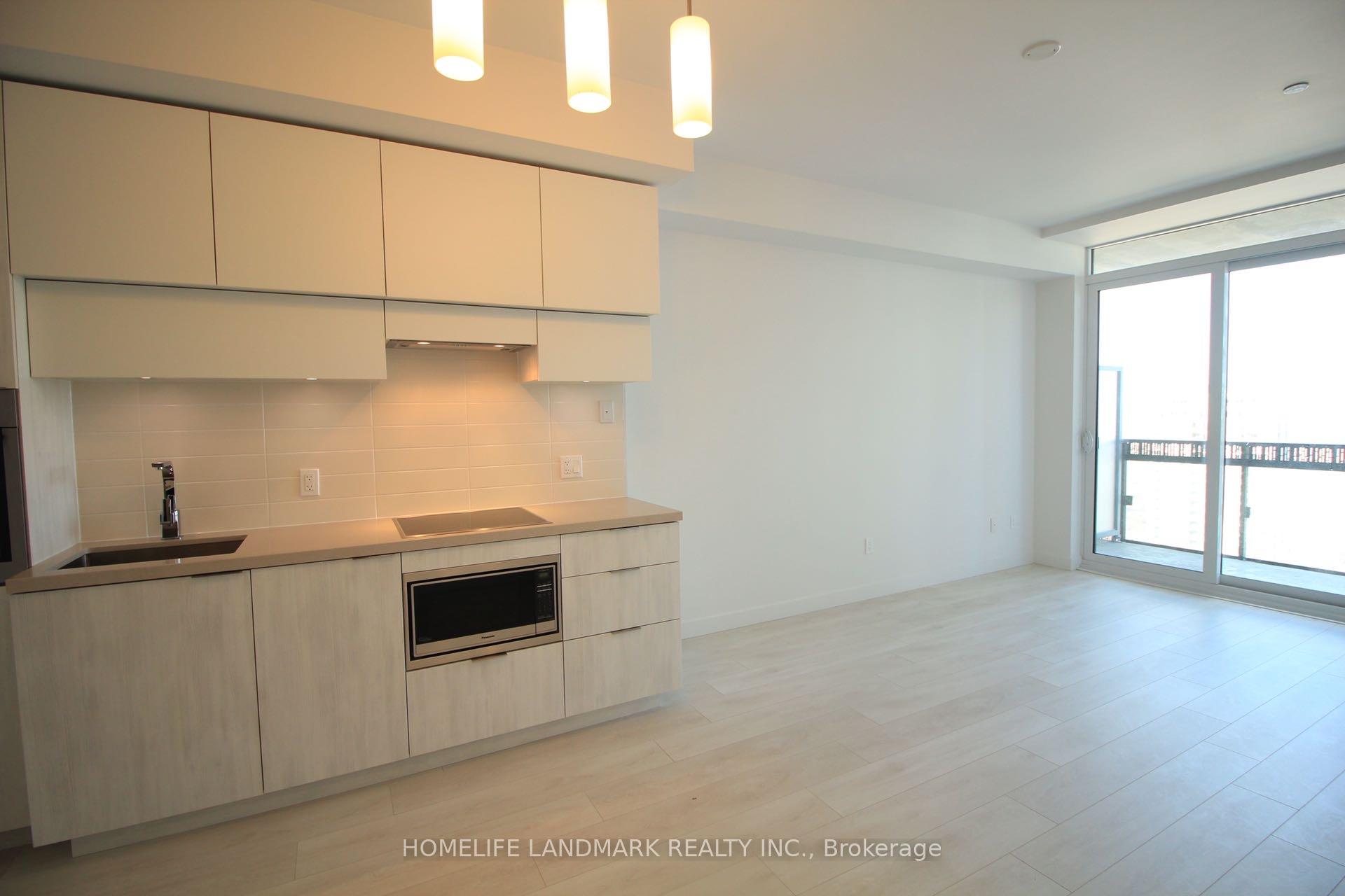Photo 3 of Unit 2405, 8 Eglinton Avenue E, Toronto, Mount Pleasant West — HOMEH
