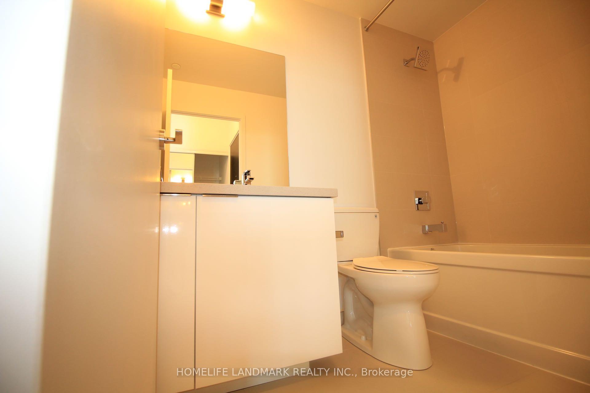 Photo 6 of Unit 2405, 8 Eglinton Avenue E, Toronto, Mount Pleasant West — HOMEH