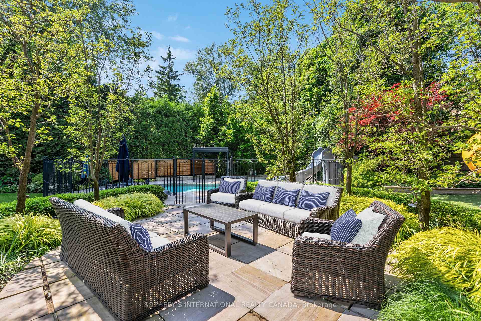 Photo 4 of 113 Coldstream Avenue, Toronto, Lawrence Park South — HOMEH