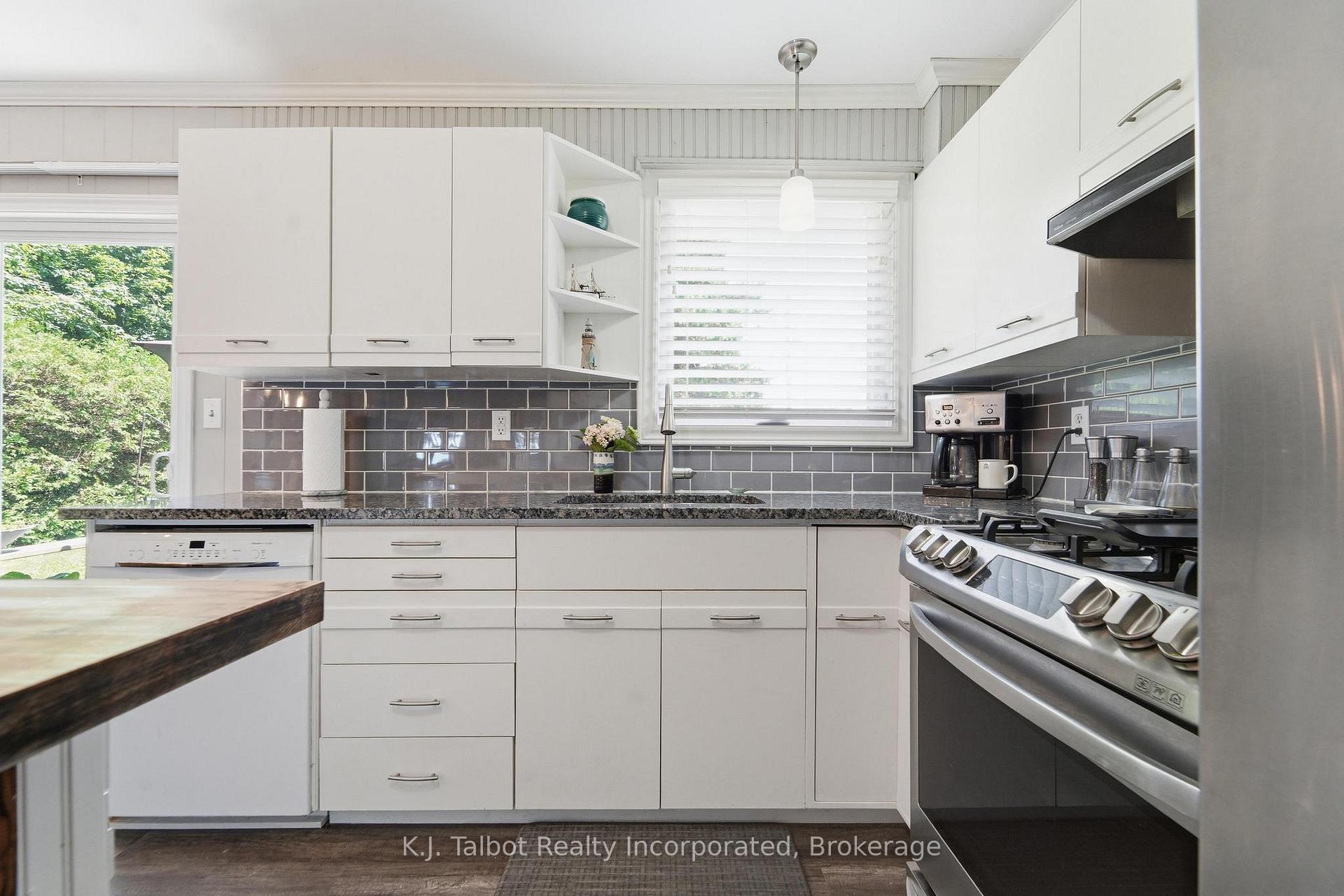 Photo 10 of 72163 Lakeshore Drive N, Bluewater, Hay — HOMEH
