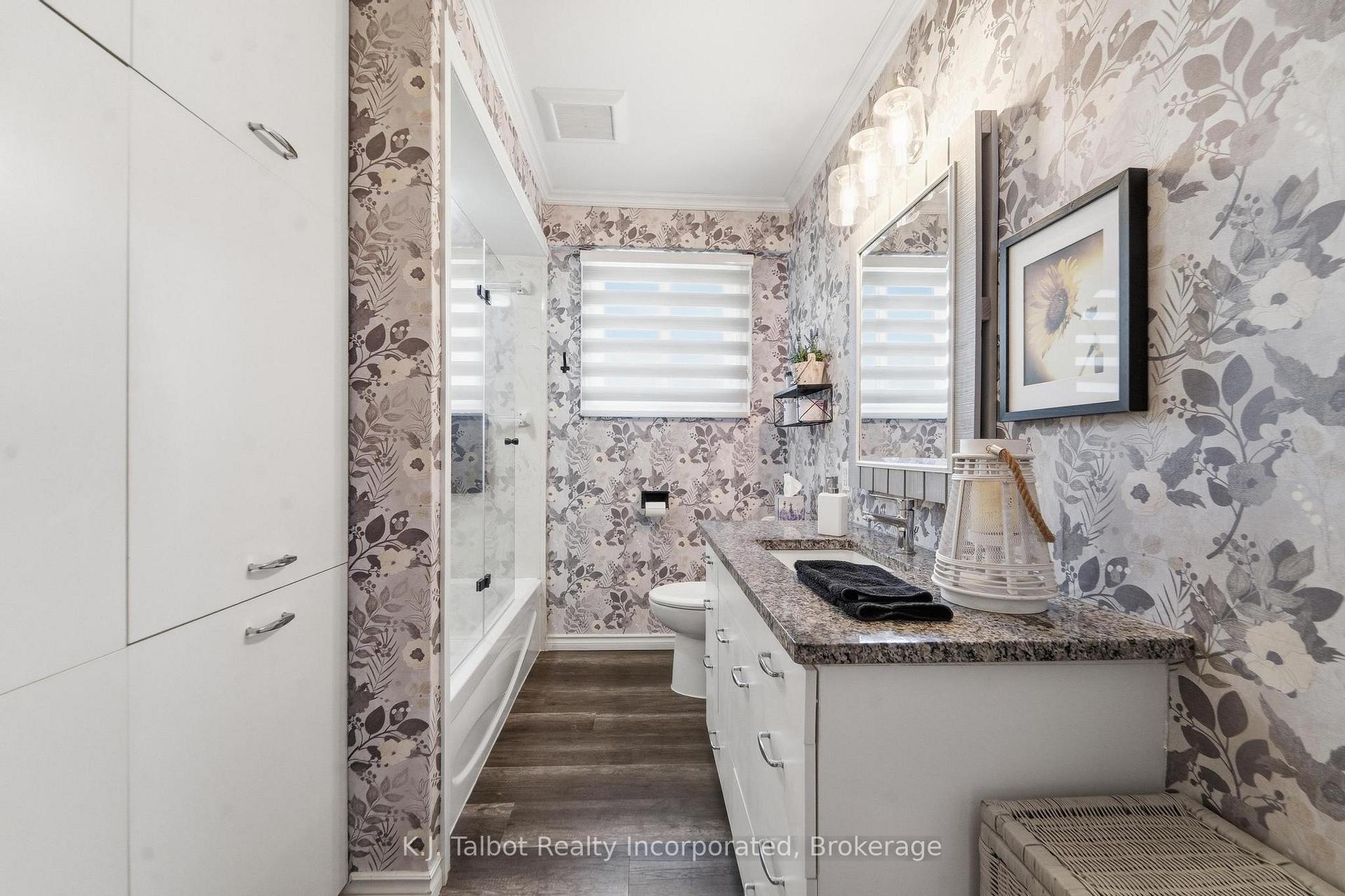 Photo 18 of 72163 Lakeshore Drive N, Bluewater, Hay — HOMEH