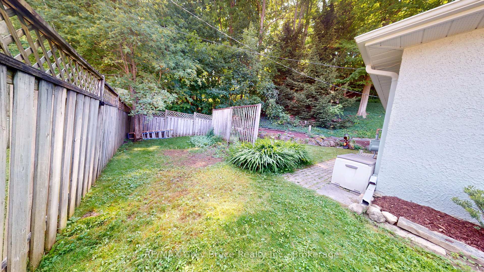 Photo 5 of 250 2nd Avenue E, Owen Sound — HOMEH