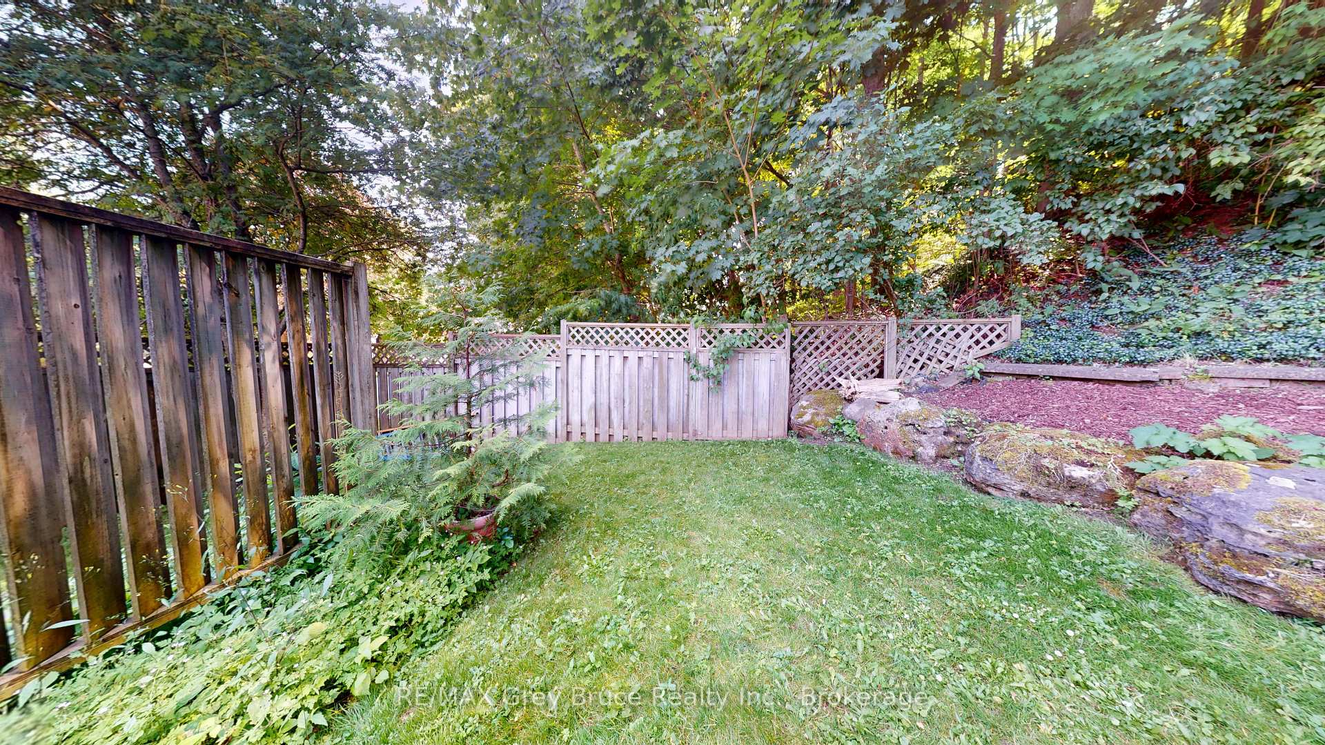 Photo 8 of 250 2nd Avenue E, Owen Sound — HOMEH
