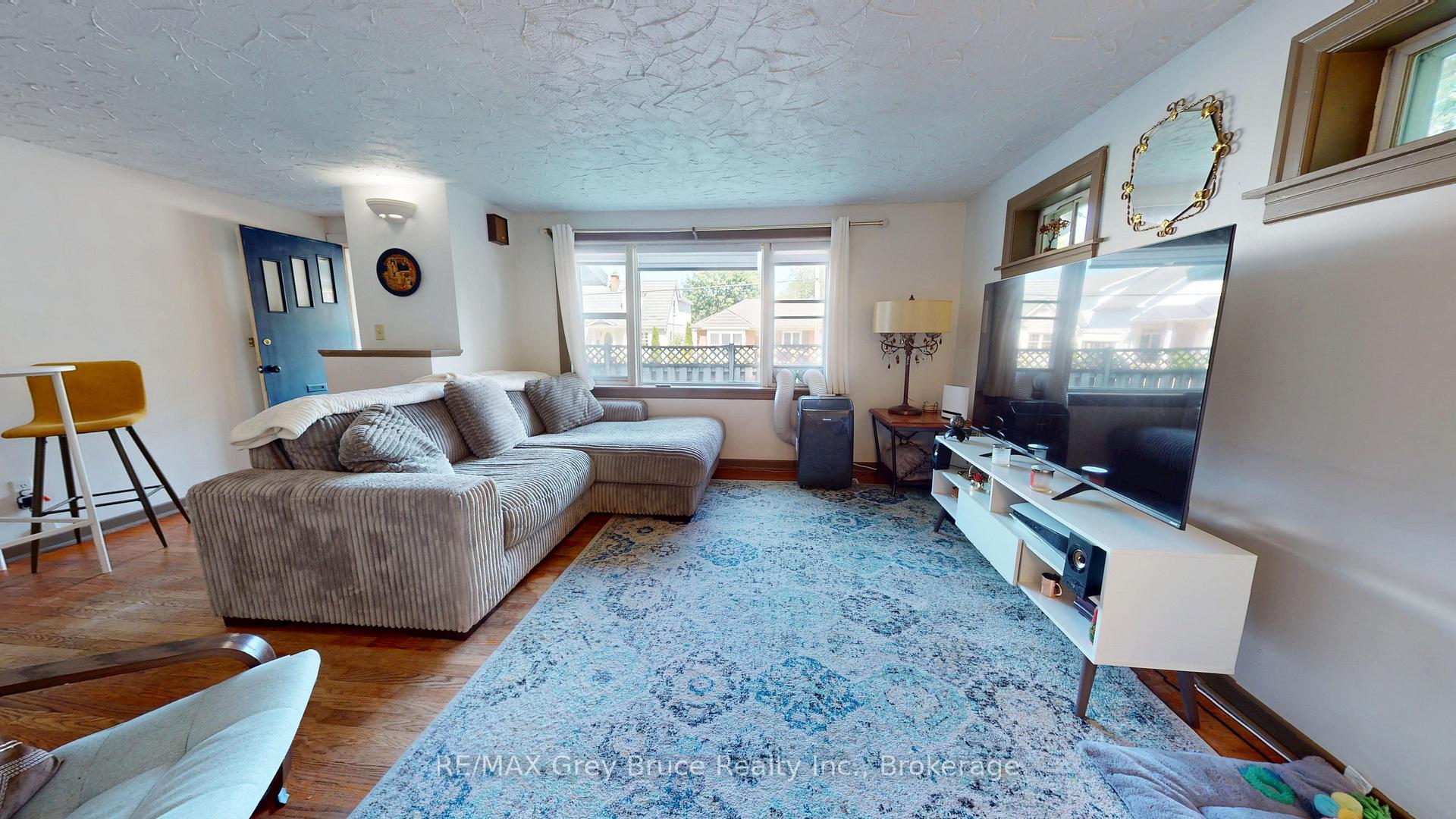 Photo 18 of 250 2nd Avenue E, Owen Sound — HOMEH
