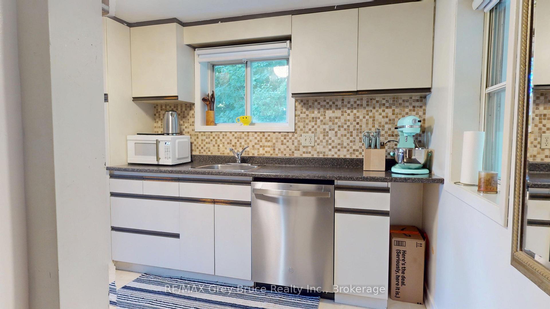 Photo 22 of 250 2nd Avenue E, Owen Sound — HOMEH