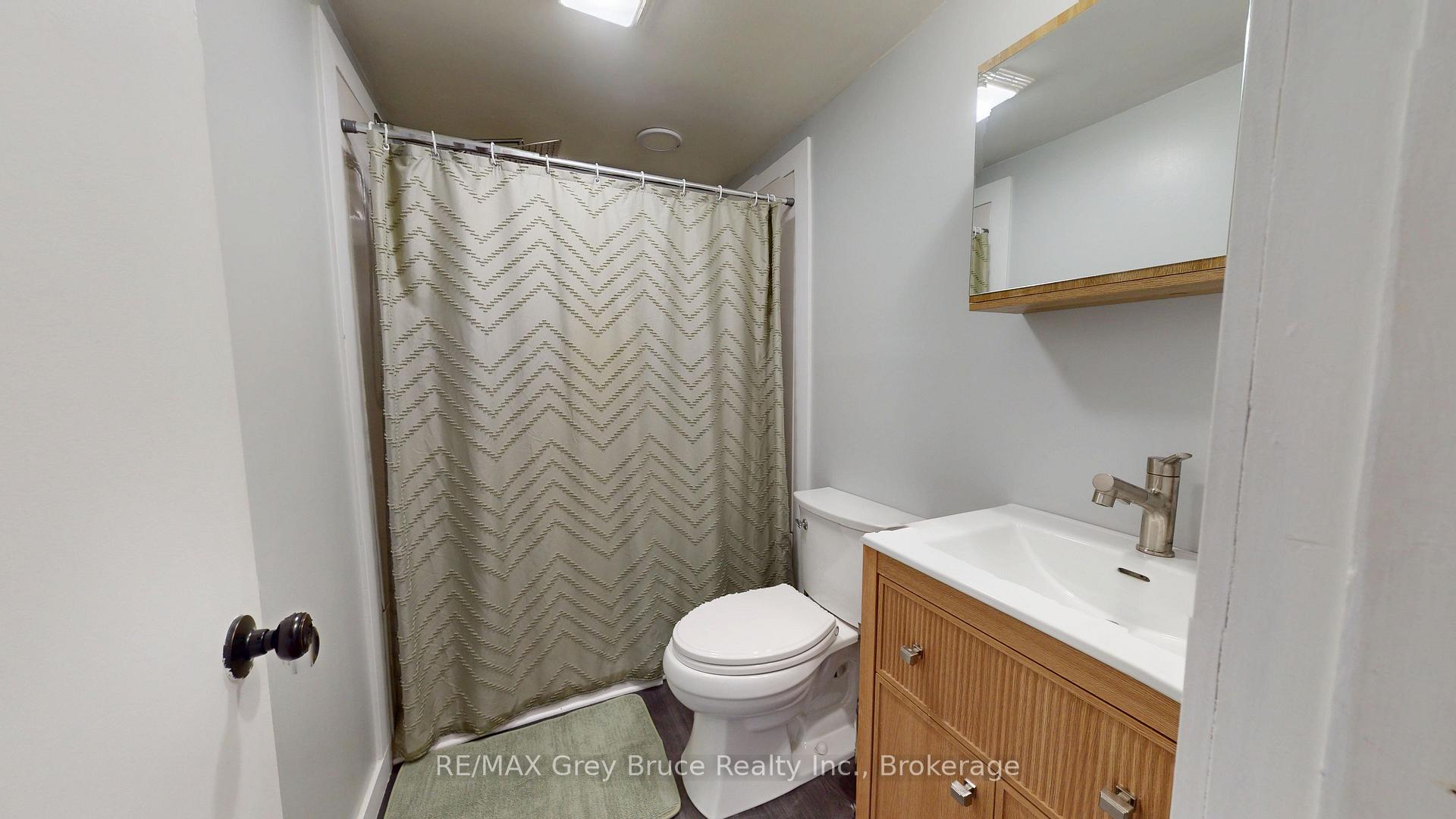 Photo 32 of 250 2nd Avenue E, Owen Sound — HOMEH