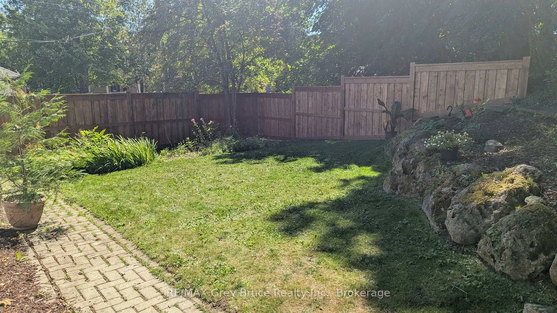Photo 40 of 250 2nd Avenue E, Owen Sound — HOMEH